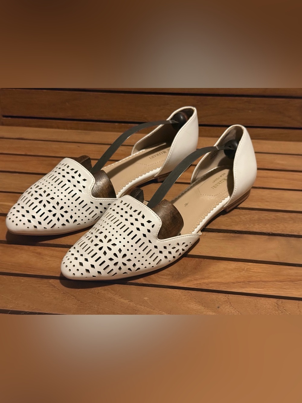Isaac Mizrahi White Laser-Cut D'Orsay Flats 9.5